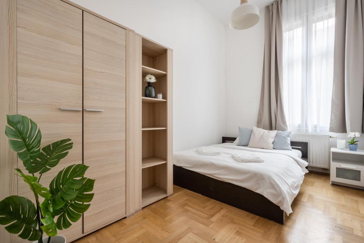 Ace Of Spades Gozsdu Apartman Budapest